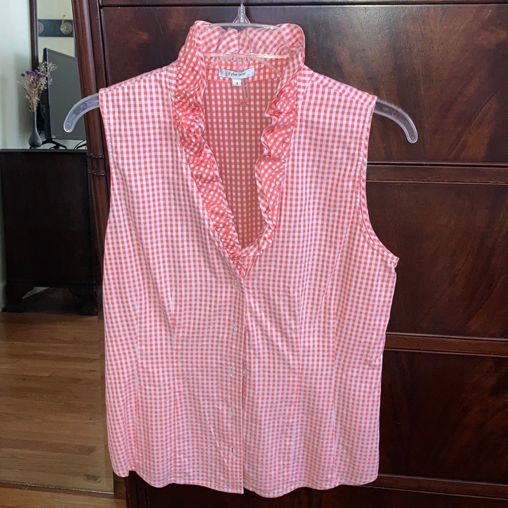 Hardly worn, size 4 Tyler boe blouse